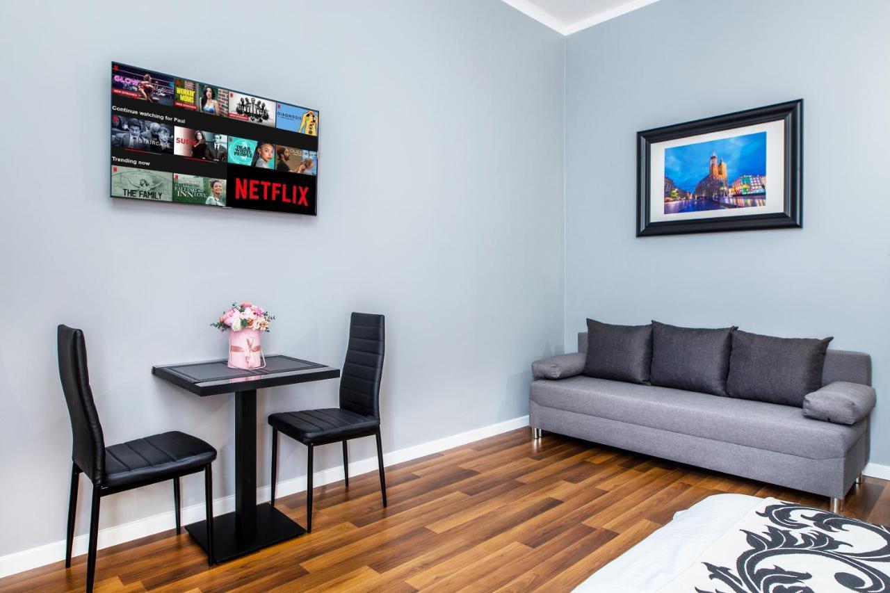 Tribeca City Center Apartments Krakau Buitenkant foto